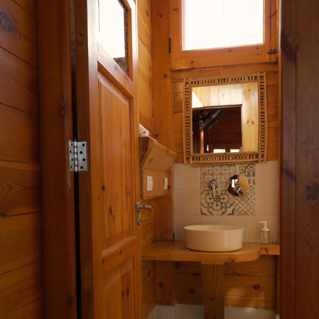 Northern Lake Lodge Izbat Ilyas エクステリア 写真