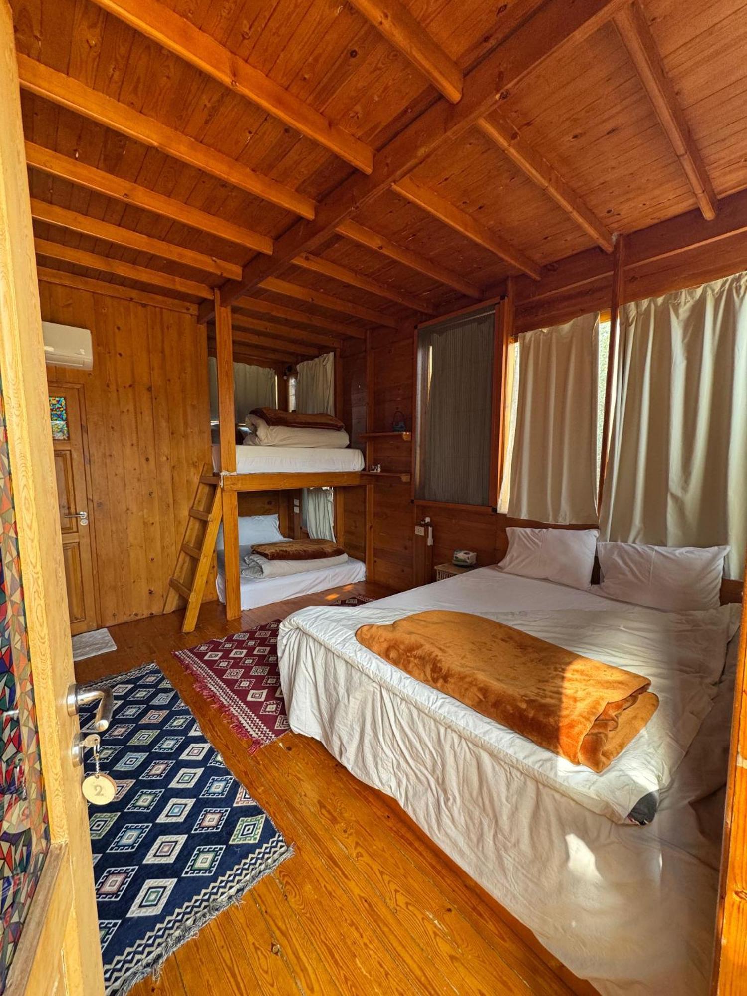 Northern Lake Lodge Izbat Ilyas エクステリア 写真